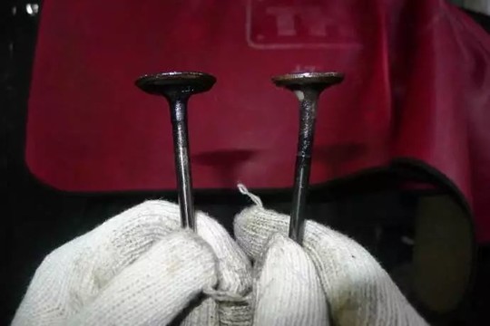 辅助皮带一般多久换一次,外部皮带多久换一次