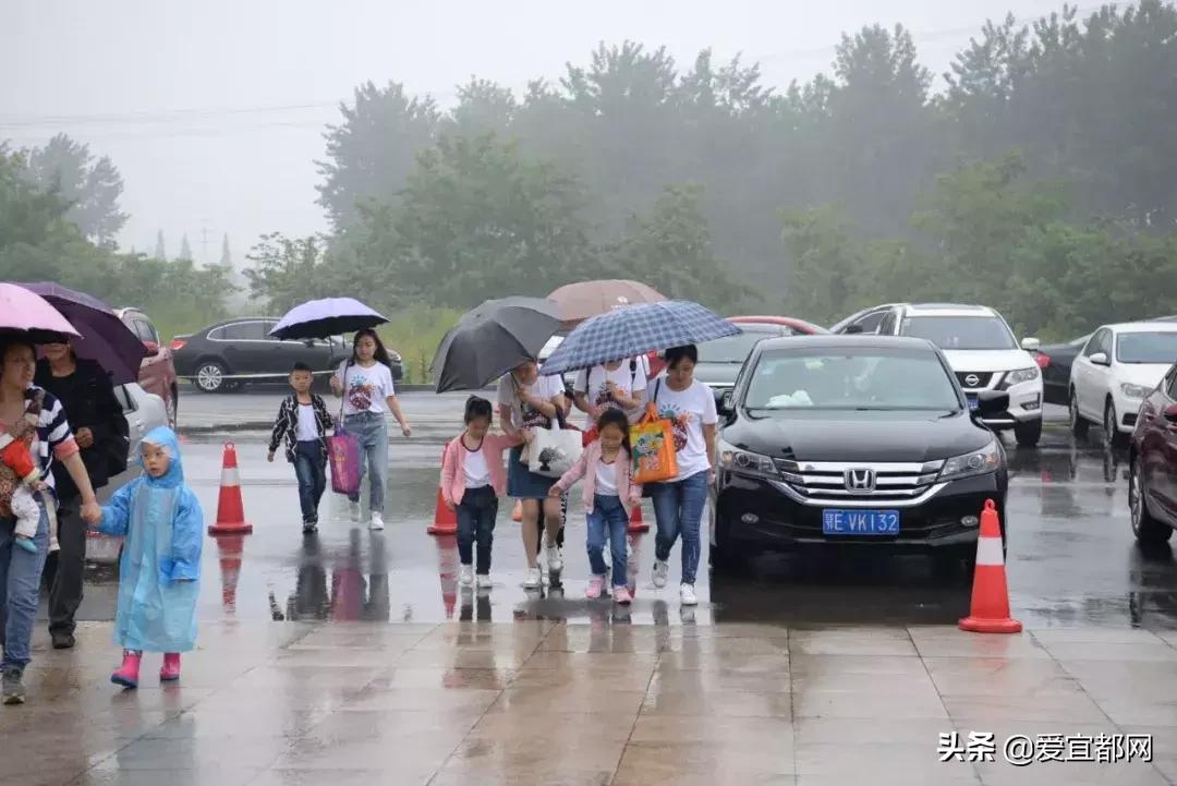 宜都市第四届“神墨杯”千名少儿多元才艺风采展，多图！！！