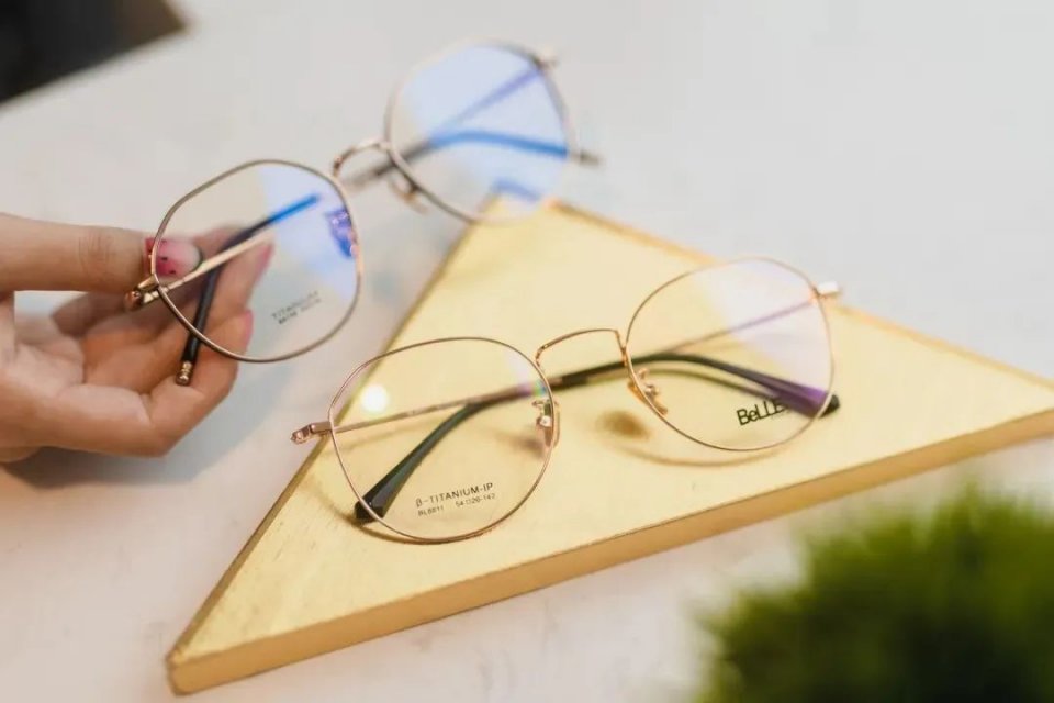 防蓝光的眼镜很便宜的值得买吗 (防蓝光眼镜推荐59元)