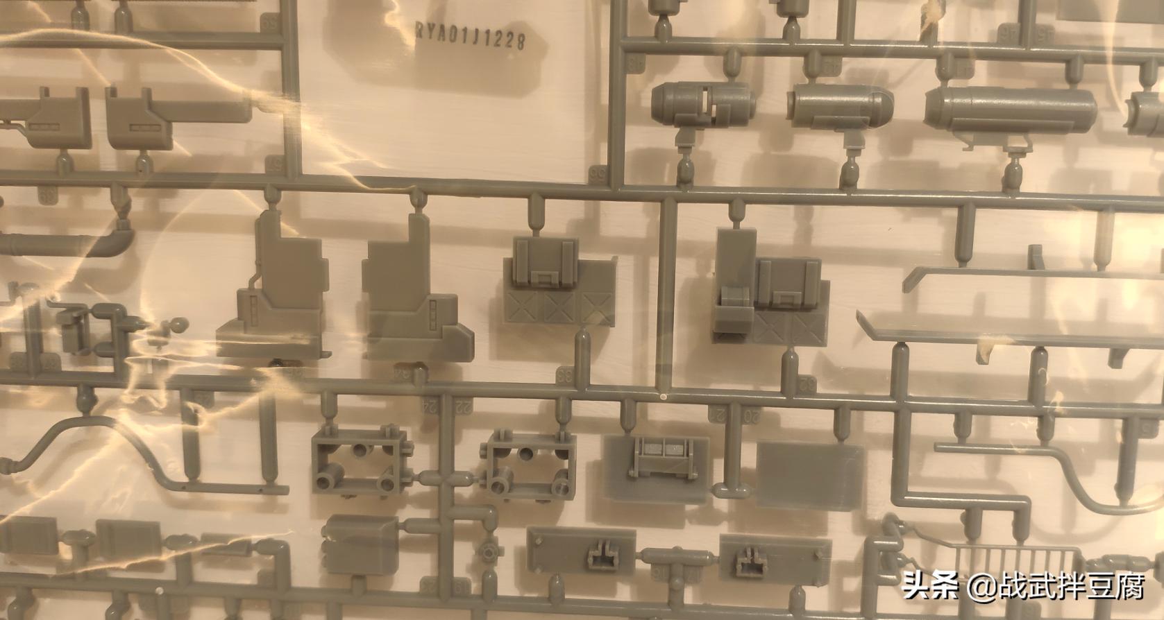 流浪地球运输车模型开箱视频,载具模型流浪地球