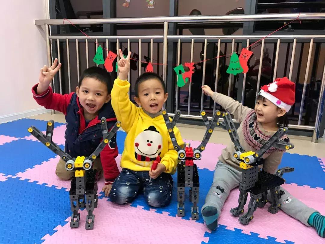 玩乐高、学编程、做实验，东莞值得考虑的创客机构都在这里