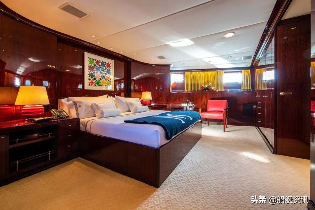 日本天皇号列车,天皇号轰炸机