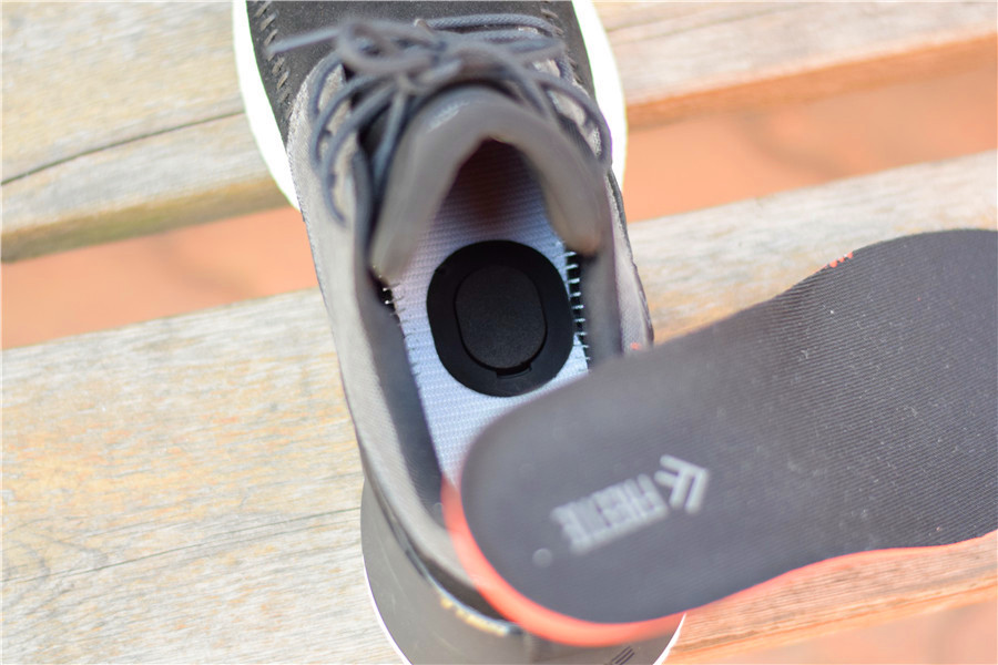 小米有品高科技鞋,好饭不怕晚抖音探店