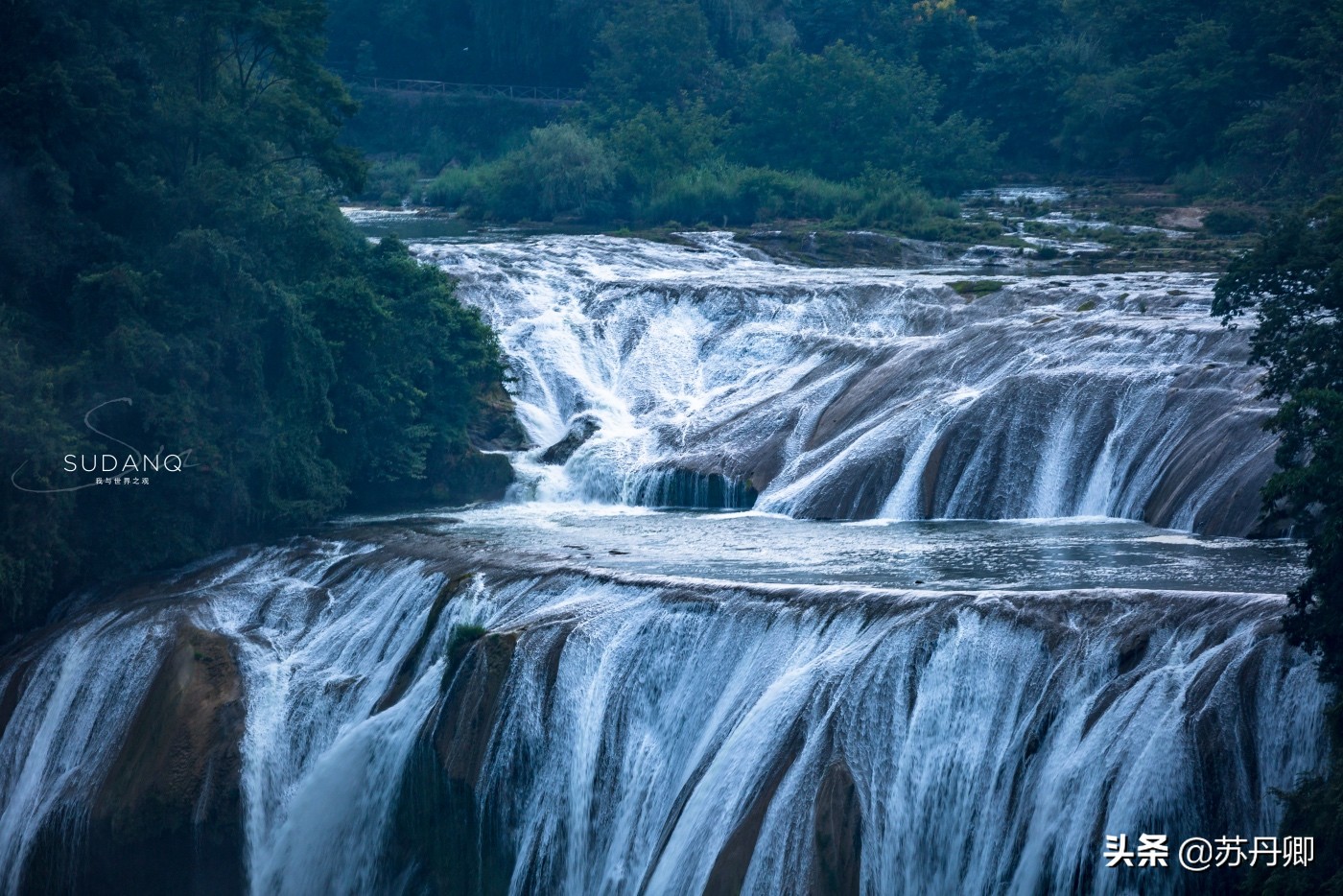 中国山地旅游大省，藏有世界第一大瀑布群，徐霞客惊叹不已