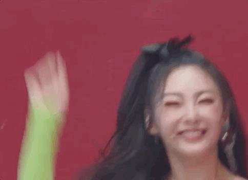 “浪姐”江湖里的捧场王，真诚又圈粉的夸人模式你get到了吗？