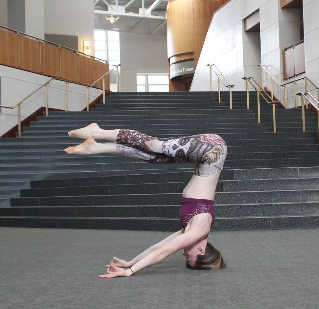 瑜伽紧致身体线条,瑜伽滋养紧致的体态动作