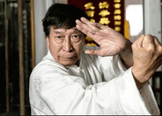 原来《功夫》当中，那个穿红*裤内**的娘炮，才是现实中真正的大神！