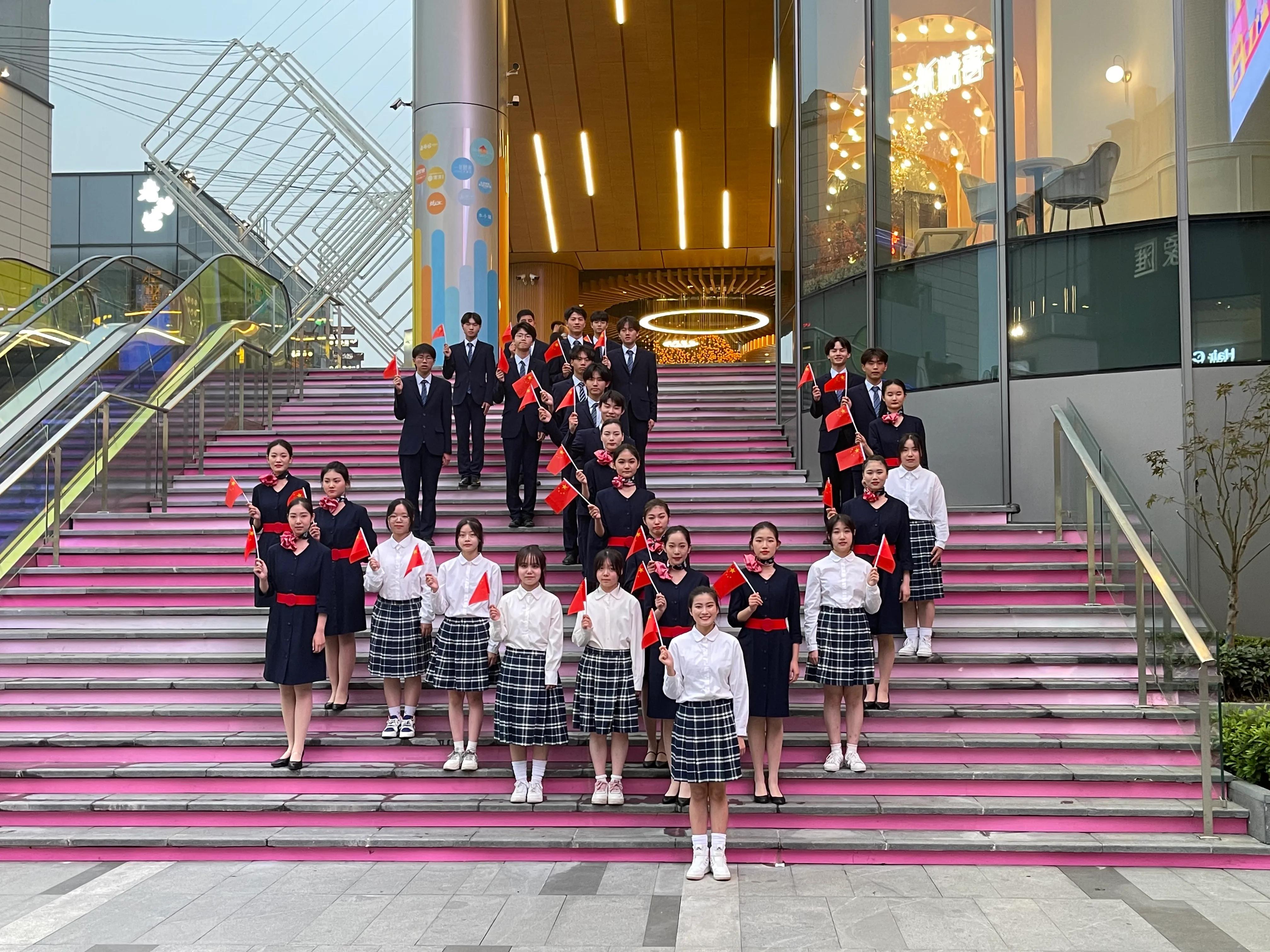 大学庆祝建党百年快闪,建党一百周年快闪班级