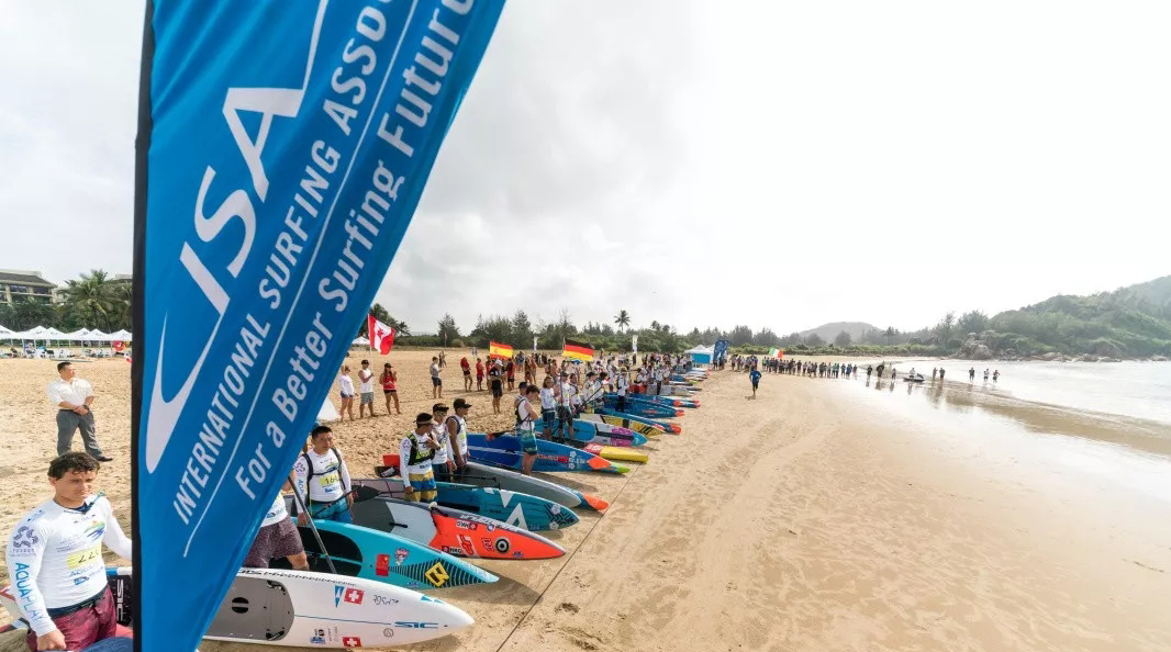 万州“冉师傅”桨板队谭明华代表国家队鏖战世界顶级桨板赛获佳绩