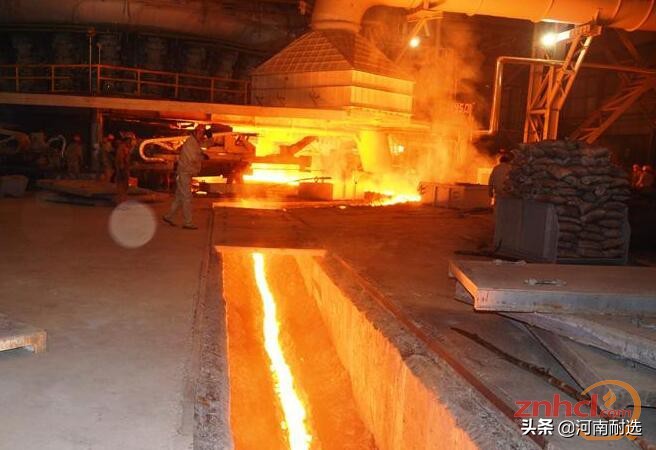 出铁沟为什么垫沙,耐火材料裂纹是什么原因