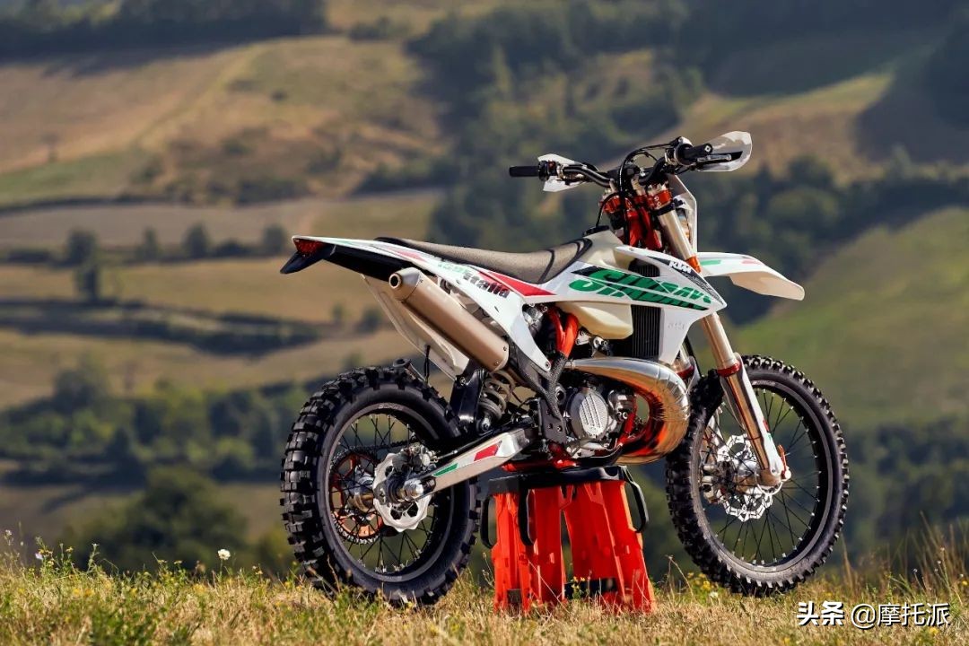 不到1万的ktm,ktm300硬耐力
