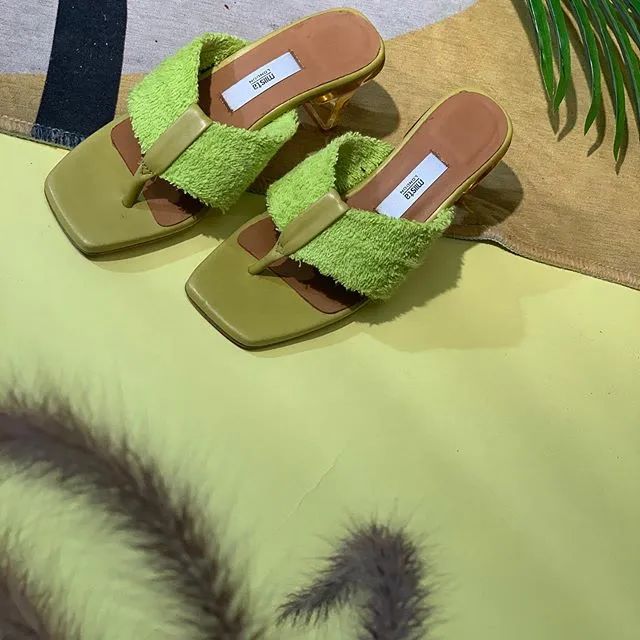 今年最流行的方跟凉鞋,又好看又好穿的凉鞋