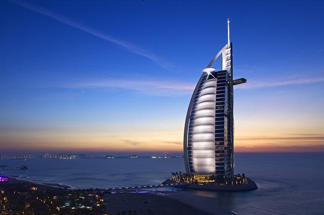 迪拜真的人人富有吗,迪拜真的人人都有钱吗