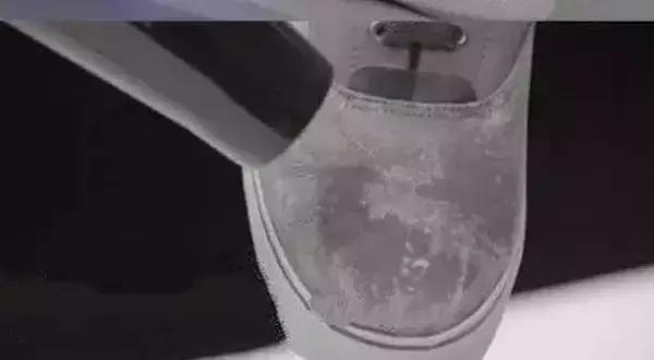 教你解决雨天鞋子湿的问题,鞋子雨天怎么防水防潮防湿