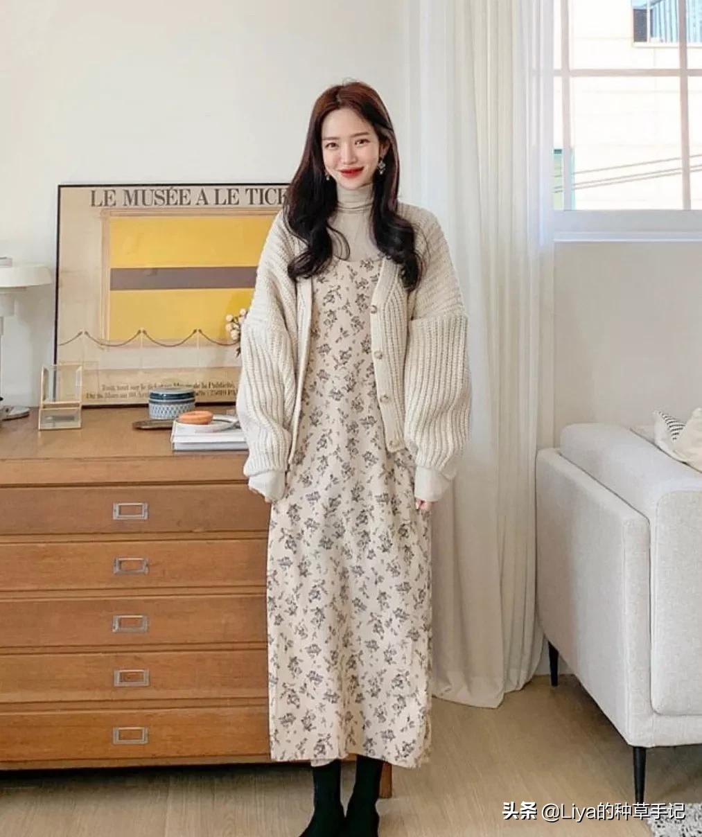 半裙+外套，连衣裙+外套=今春王炸组合