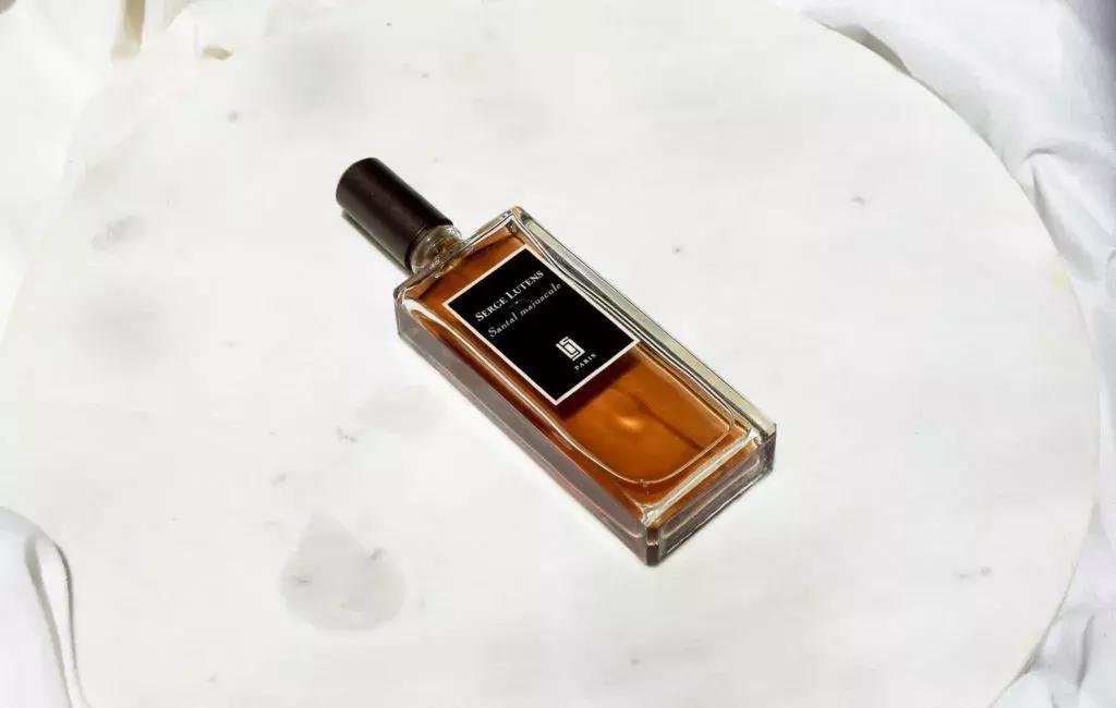 男人用了香水代表什么,男人用香水是不是闷骚