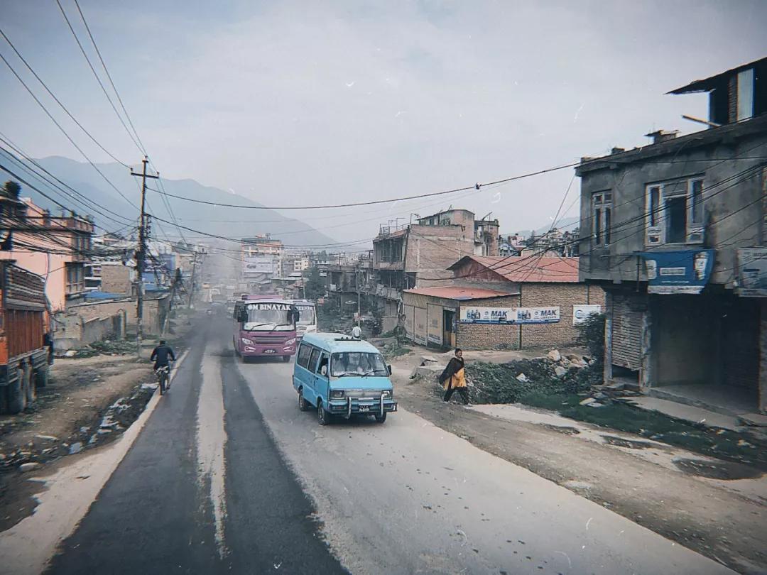 这个微笑国度，见人就夸漂亮，300元就能在天空滑翔