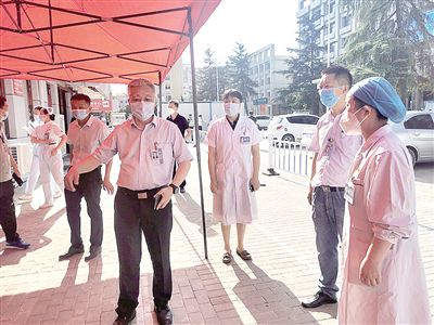 医者担当践初心致敬生命守护者,急难险重勇担当