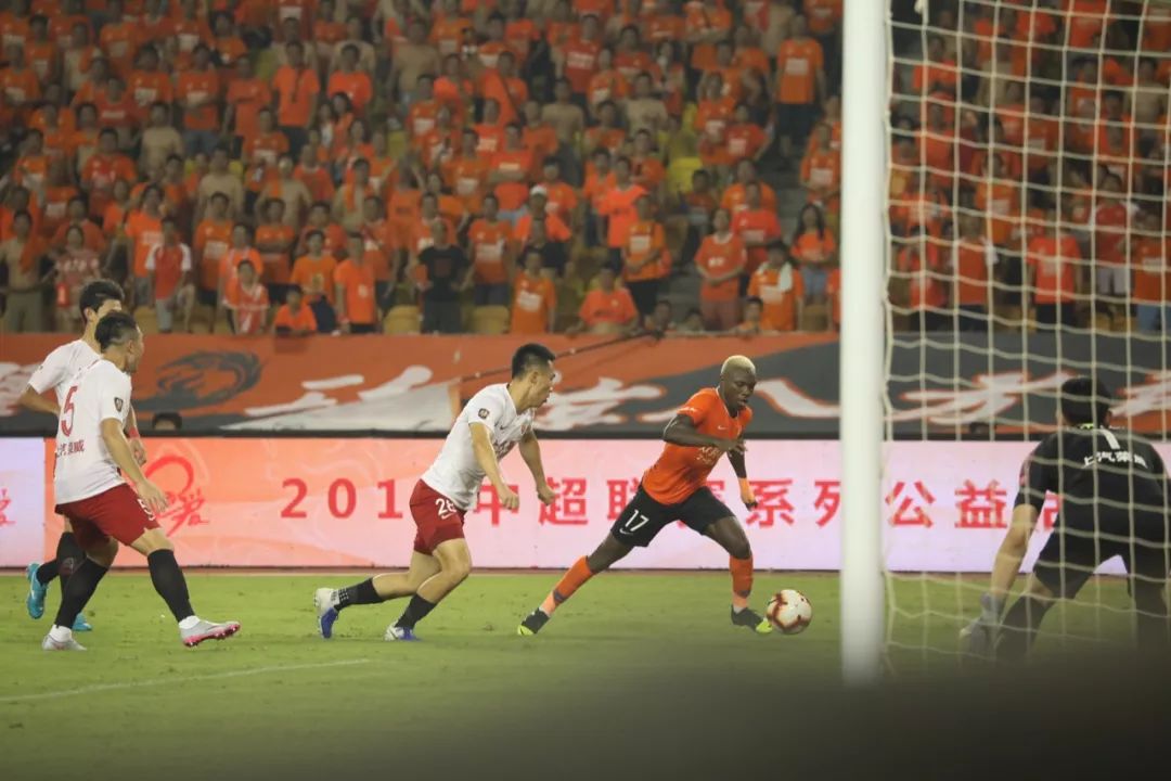 武汉卓尔击败恒大,2021武汉卓尔首胜