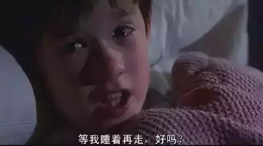 孩子摸*处私**、夹腿、蹭被子，这些小细节千万别忽视