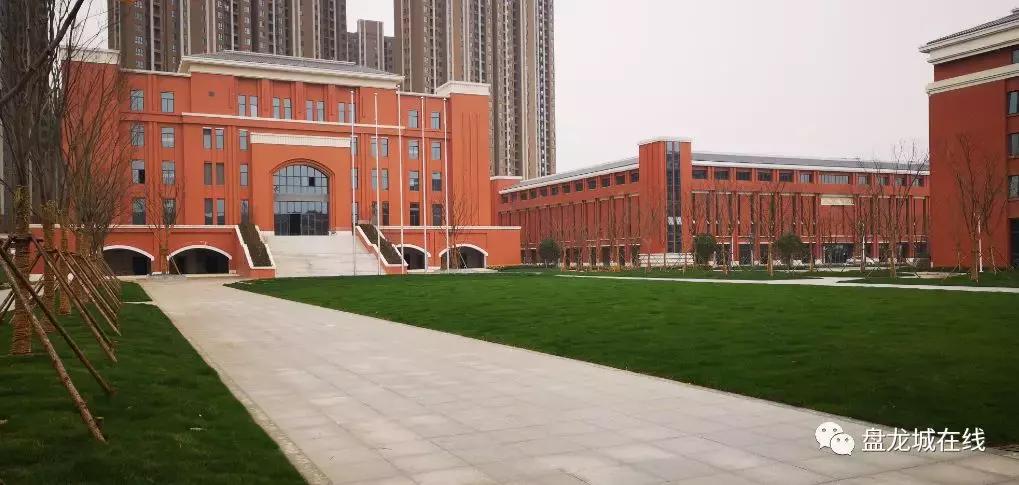 武汉一路向前,武汉一路向北江汉路