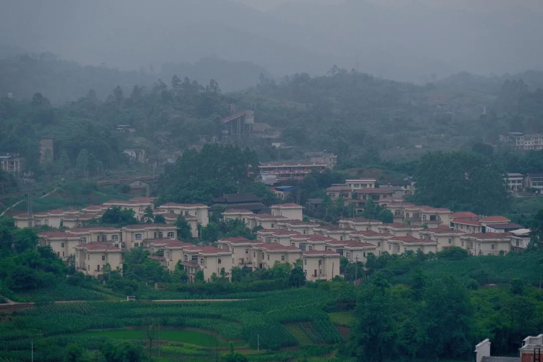 四川有个好地方,四川有个叫哈哈的地方