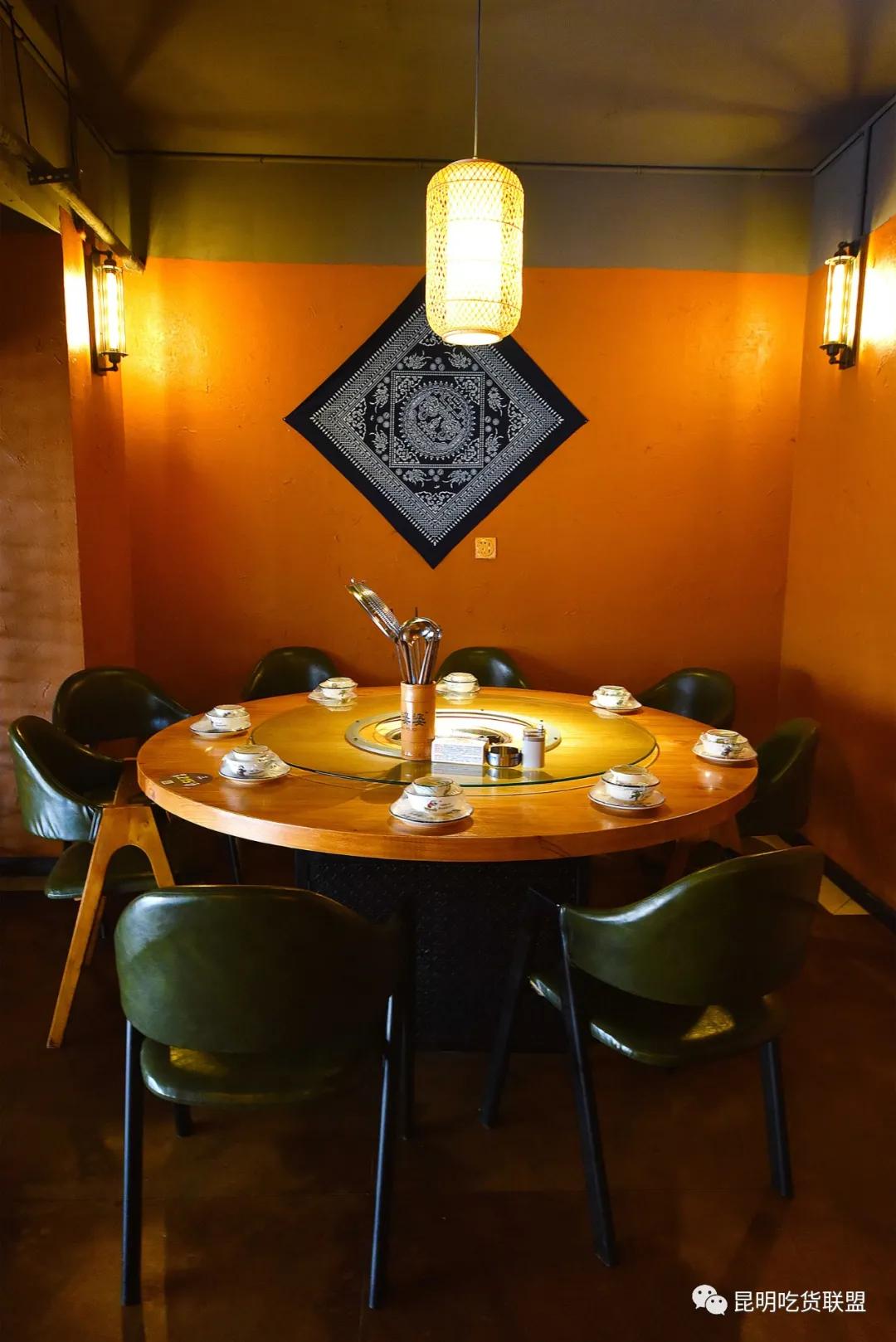 昆明藏在巷子里的酸汤火锅,昆明酸汤火锅