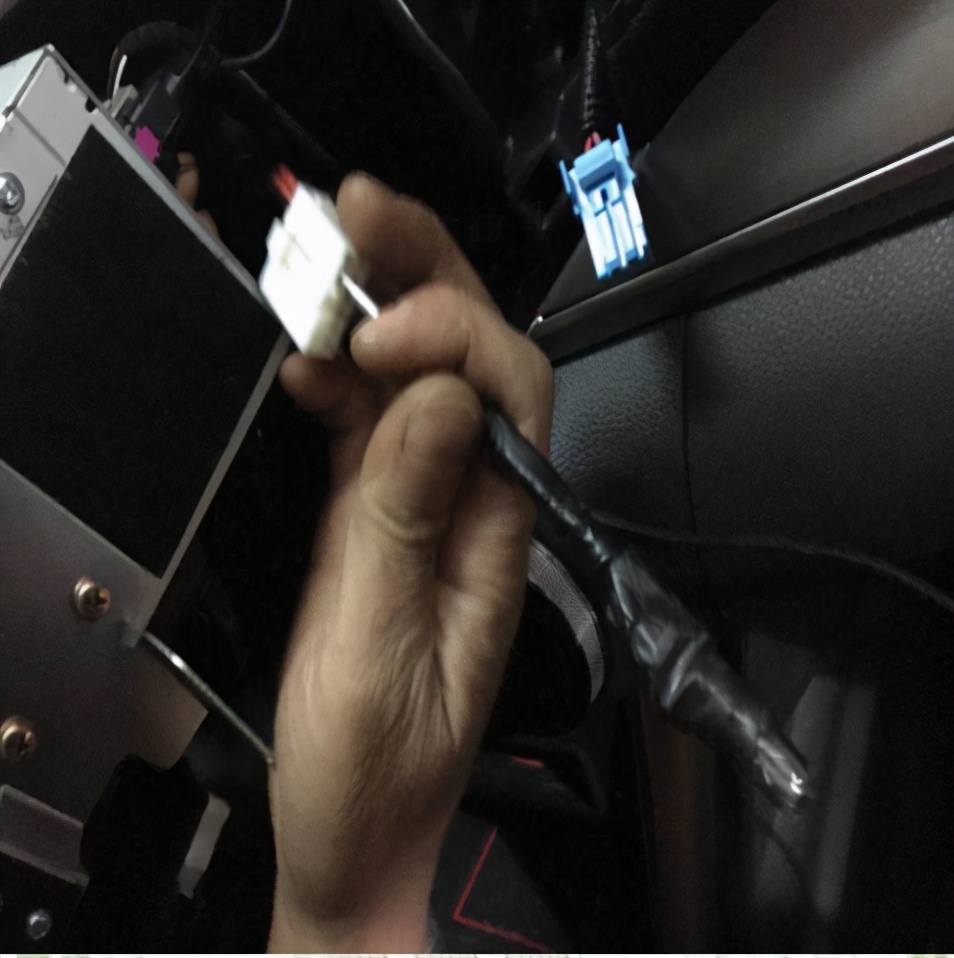 比亚迪宋多媒体系统没有记忆功能,比亚迪宋多媒体核心板更换教程