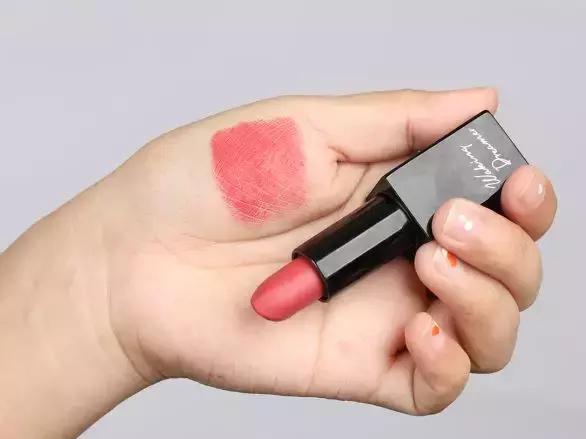 看着廉价的口红颜色,什么口红颜色不明显还好看