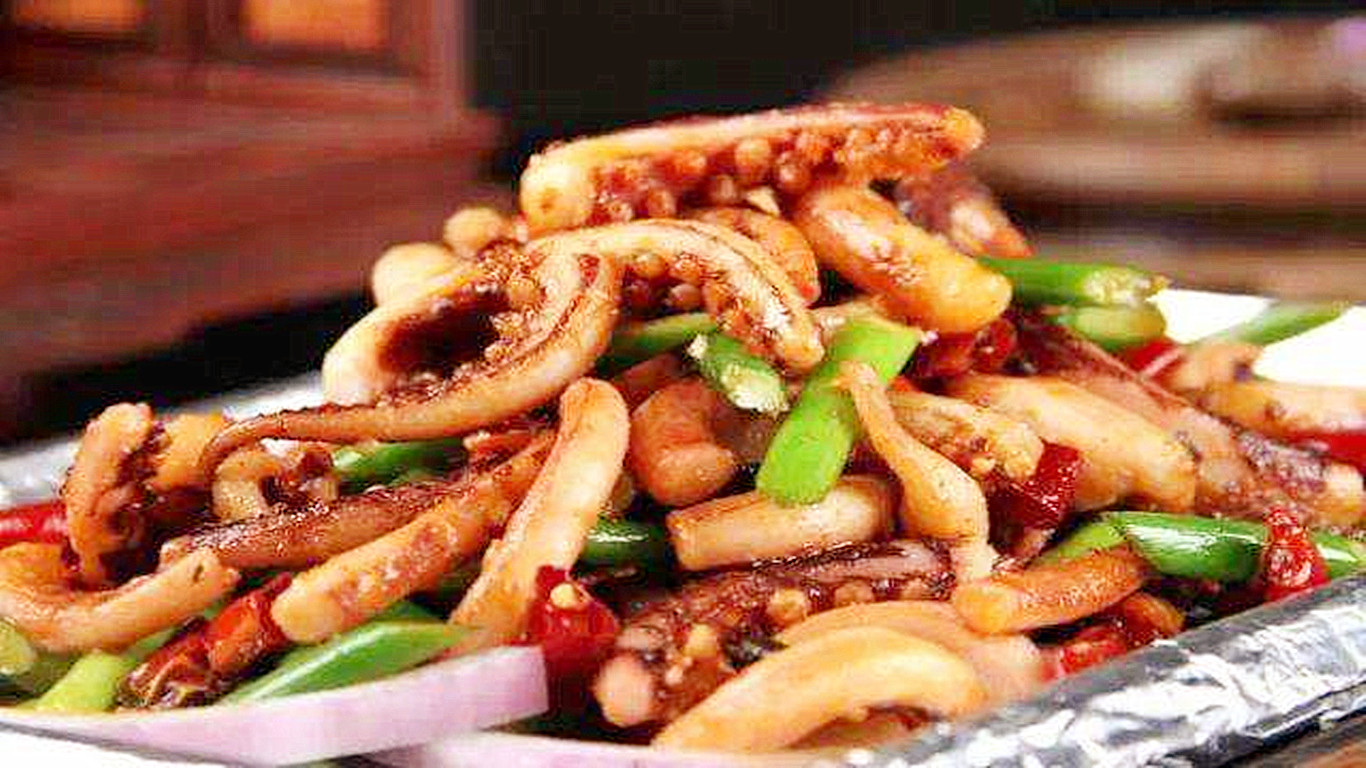 湘菜十二道经典菜谱,湘菜鲜椒墨鱼仔做法