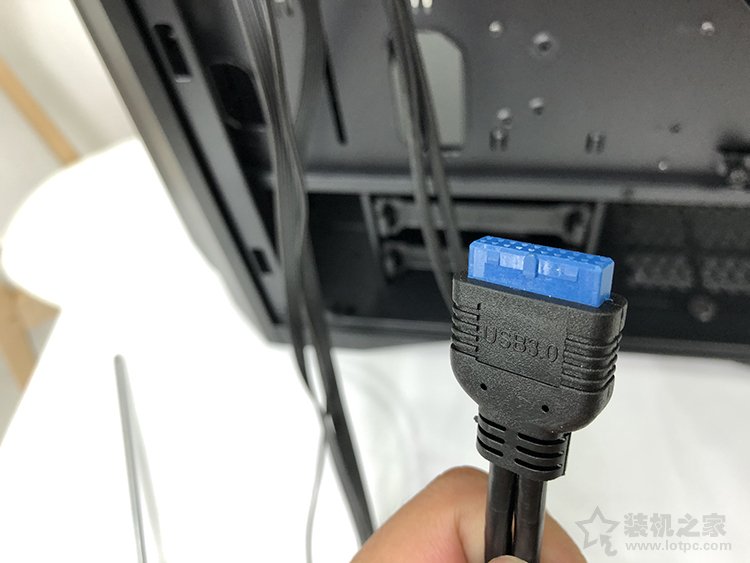 主板连接机箱跳线接口在哪个位置,台式电脑机箱主板跳线连接详解