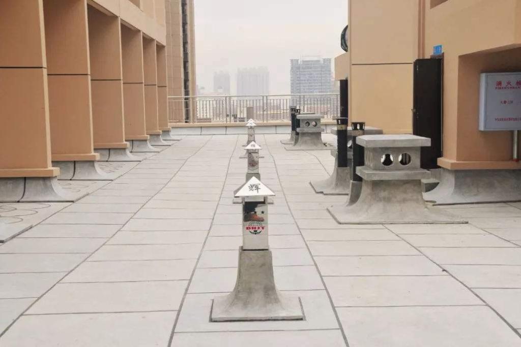 解决屋面渗漏问题的方法论文,屋顶鼓泡漏水怎么办