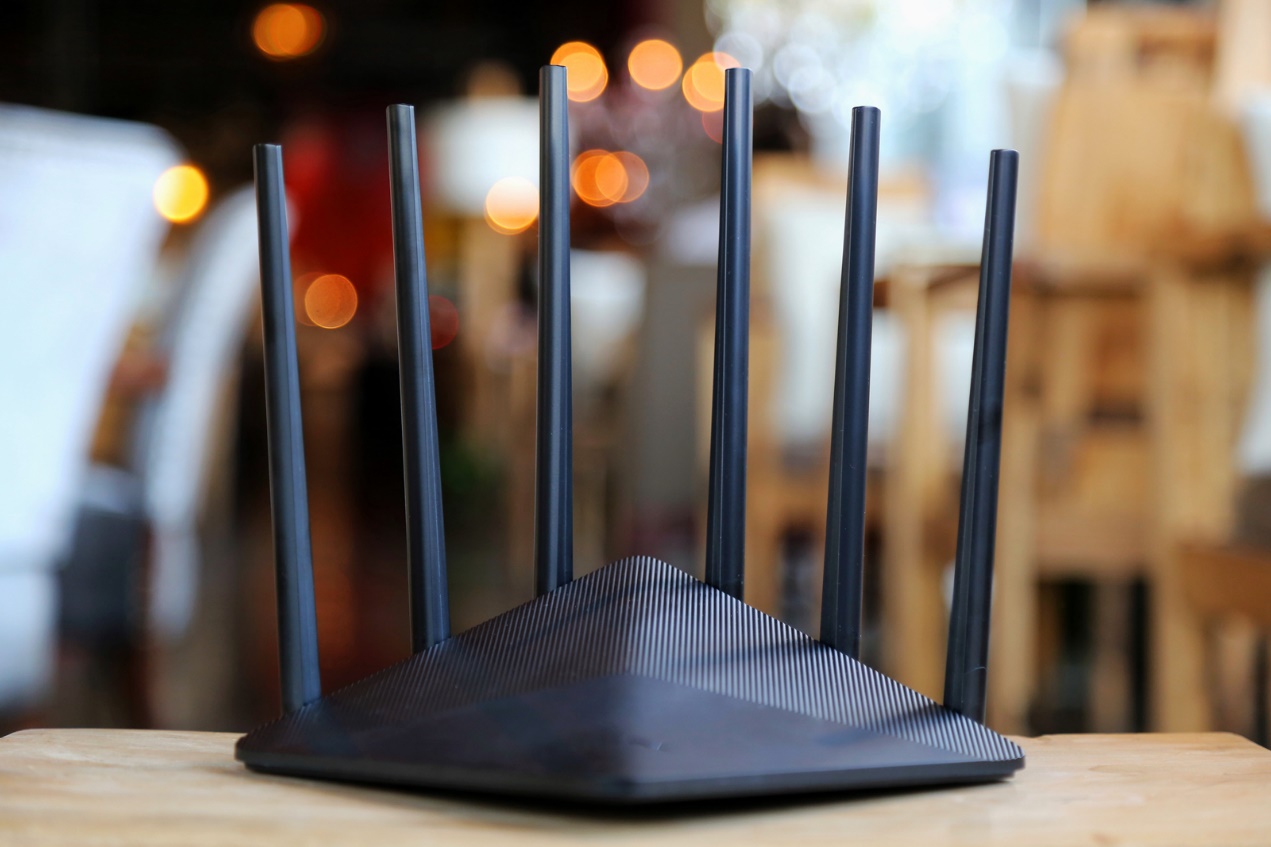 tp-linkax3200千兆无线路由器评测,小米路由器4a千兆版和tp1900对比