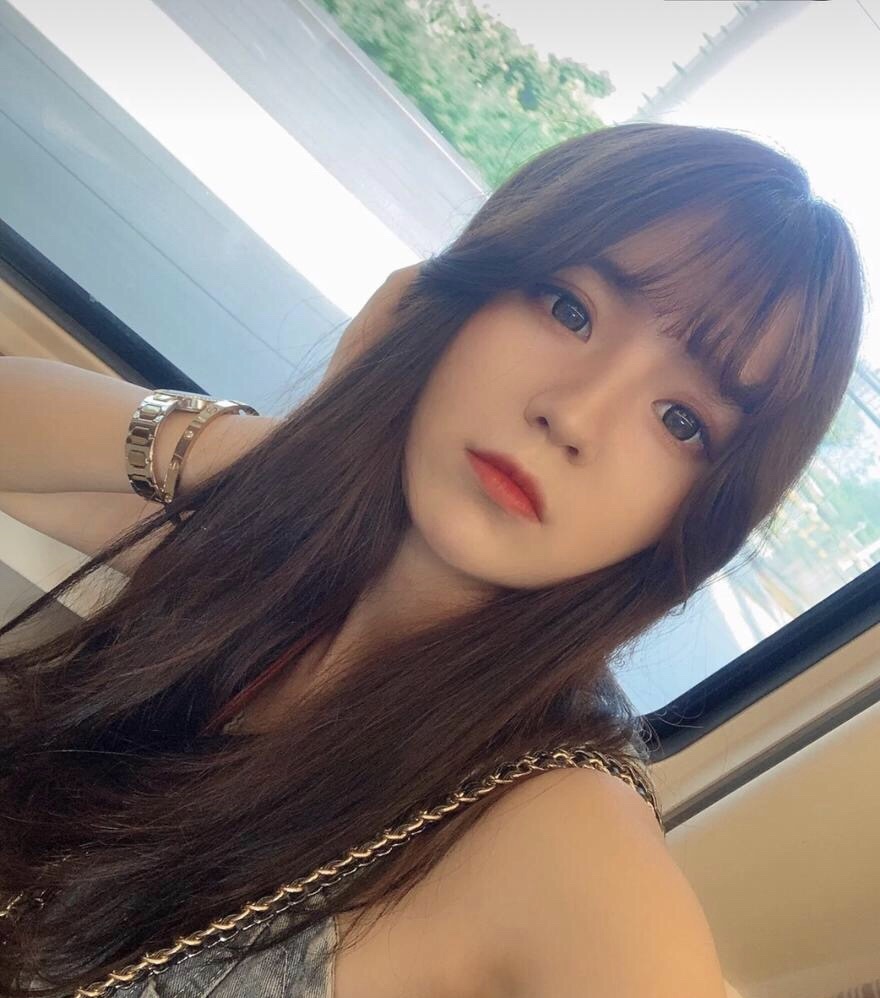 怎么向比自己大的女生告白,如何向一个女生高情商表白