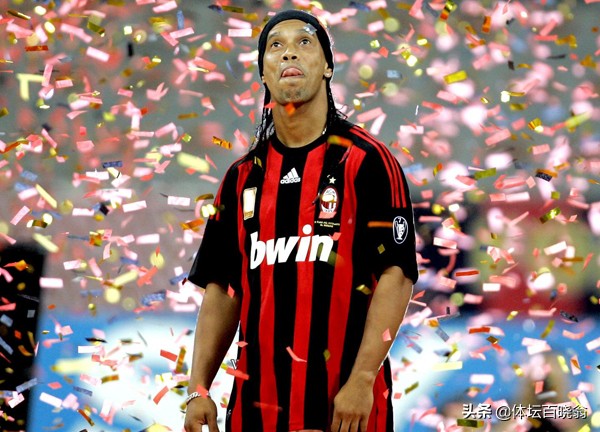 为什么2010世界杯没有小罗,10年世界杯邓加对小罗说了什么