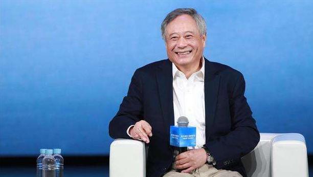 豆瓣7.1，烂番茄26%，精分般的评价背后是两国电影的文化之争