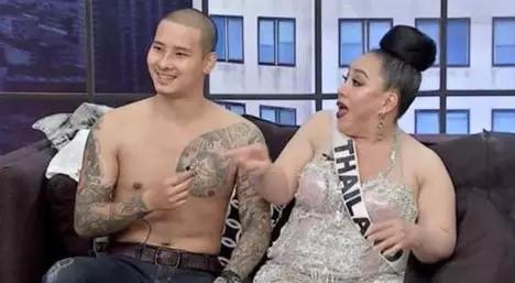 醒醒吧，“被富婆*养包**”没你想得那么爽！