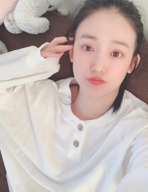 刚毕业的小姑娘醒醒吧,刚毕业的小姑娘