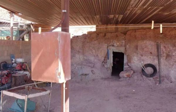 悉尼一不到3米宽土地以6.9万澳元出售!拍卖广告:请充分发挥你的想象力