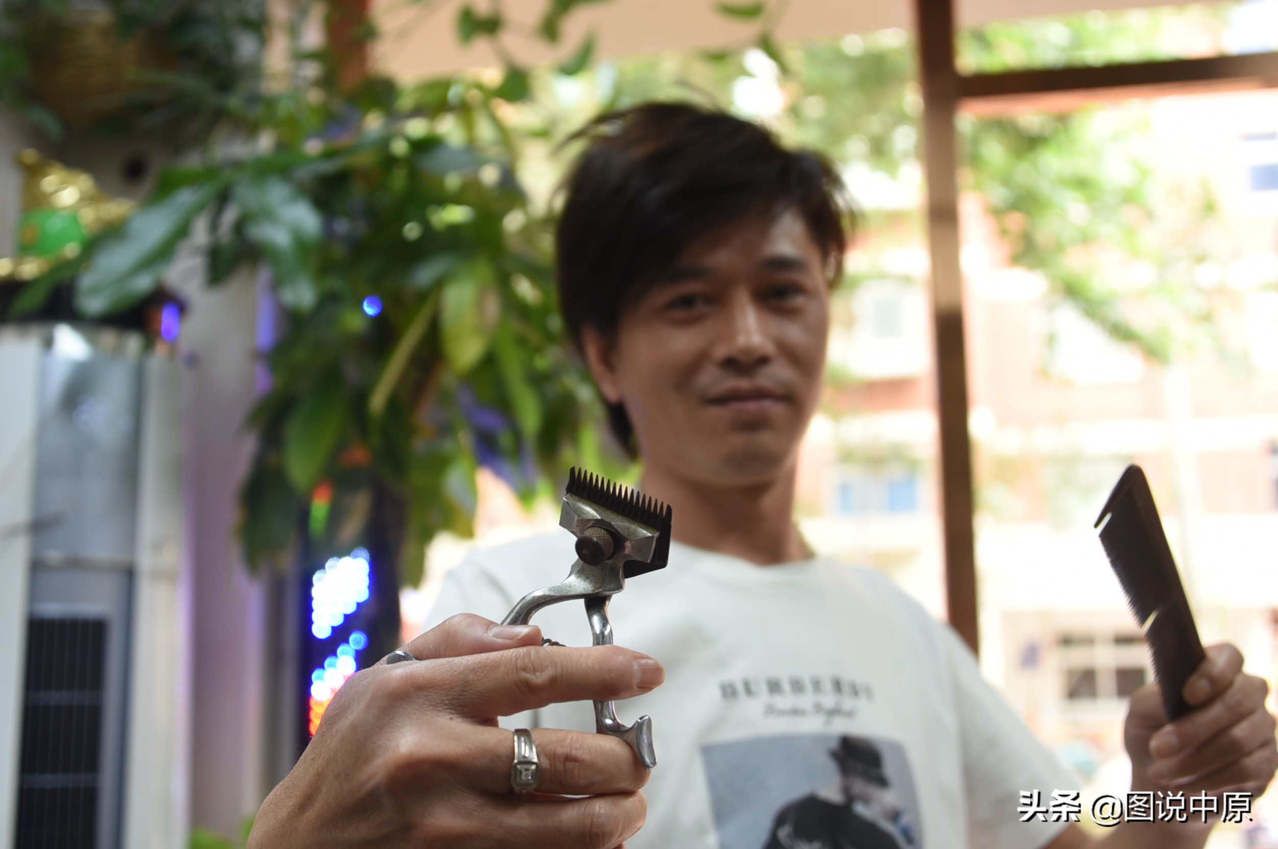 做美发赌博输光欠债如何翻身,我是一名美发师视频