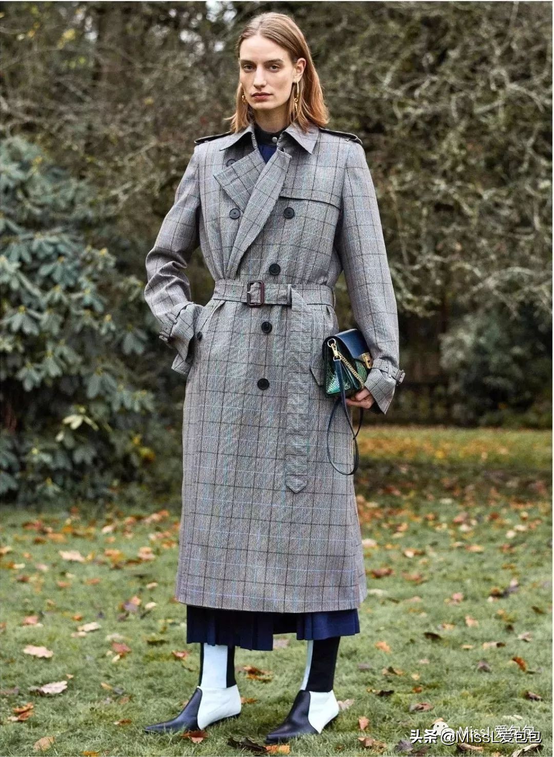 纪梵希givenchygvc绑带限定款,givenchy纪梵希2023新款连帽外套