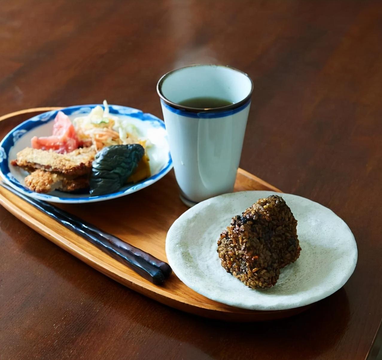从不做饭的日本夫妻老人,日本夫妇每天在家做饭