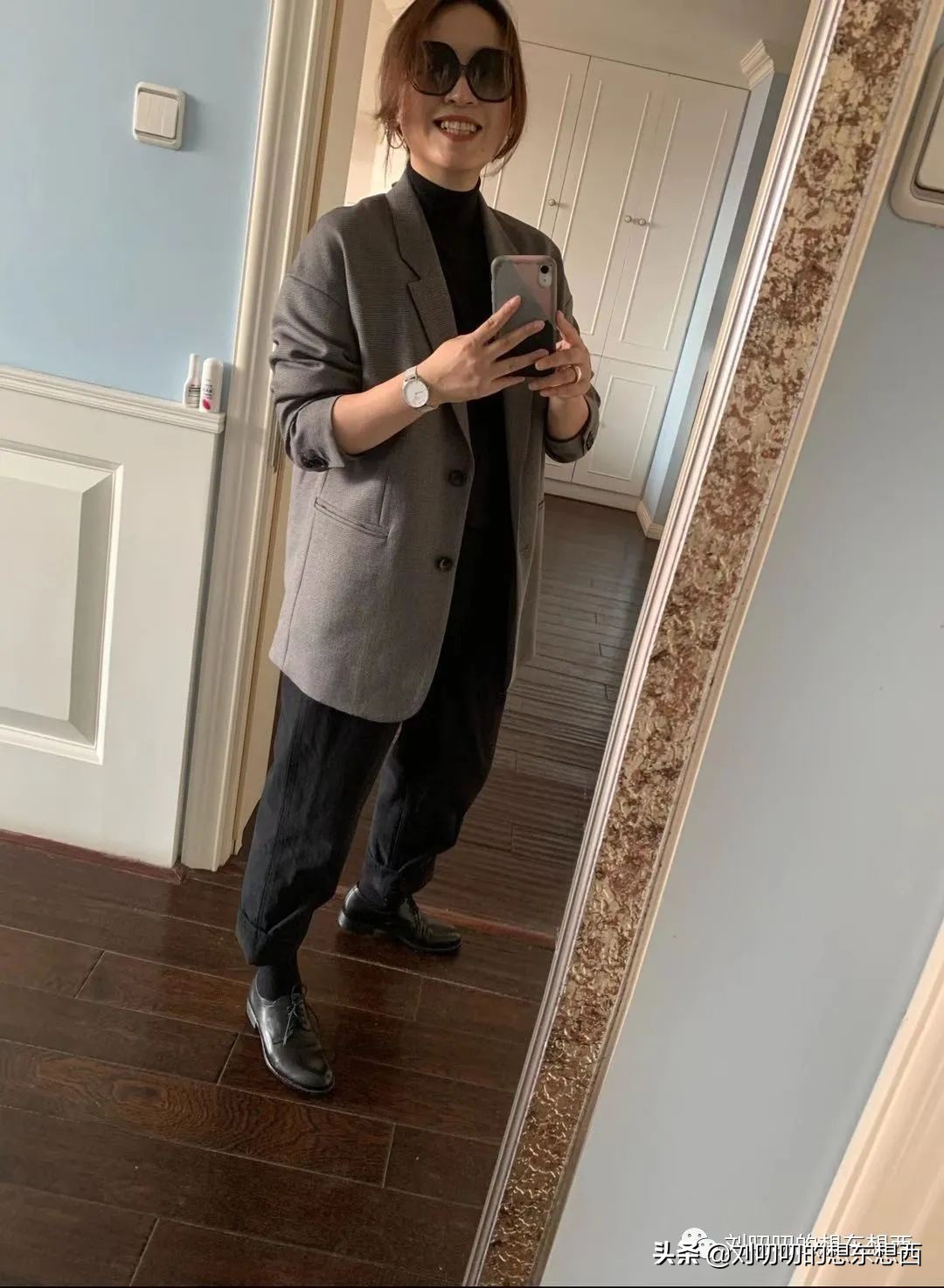 女人背厚夏天适合穿什么样的衣服,宽肩厚背的人穿什么好看