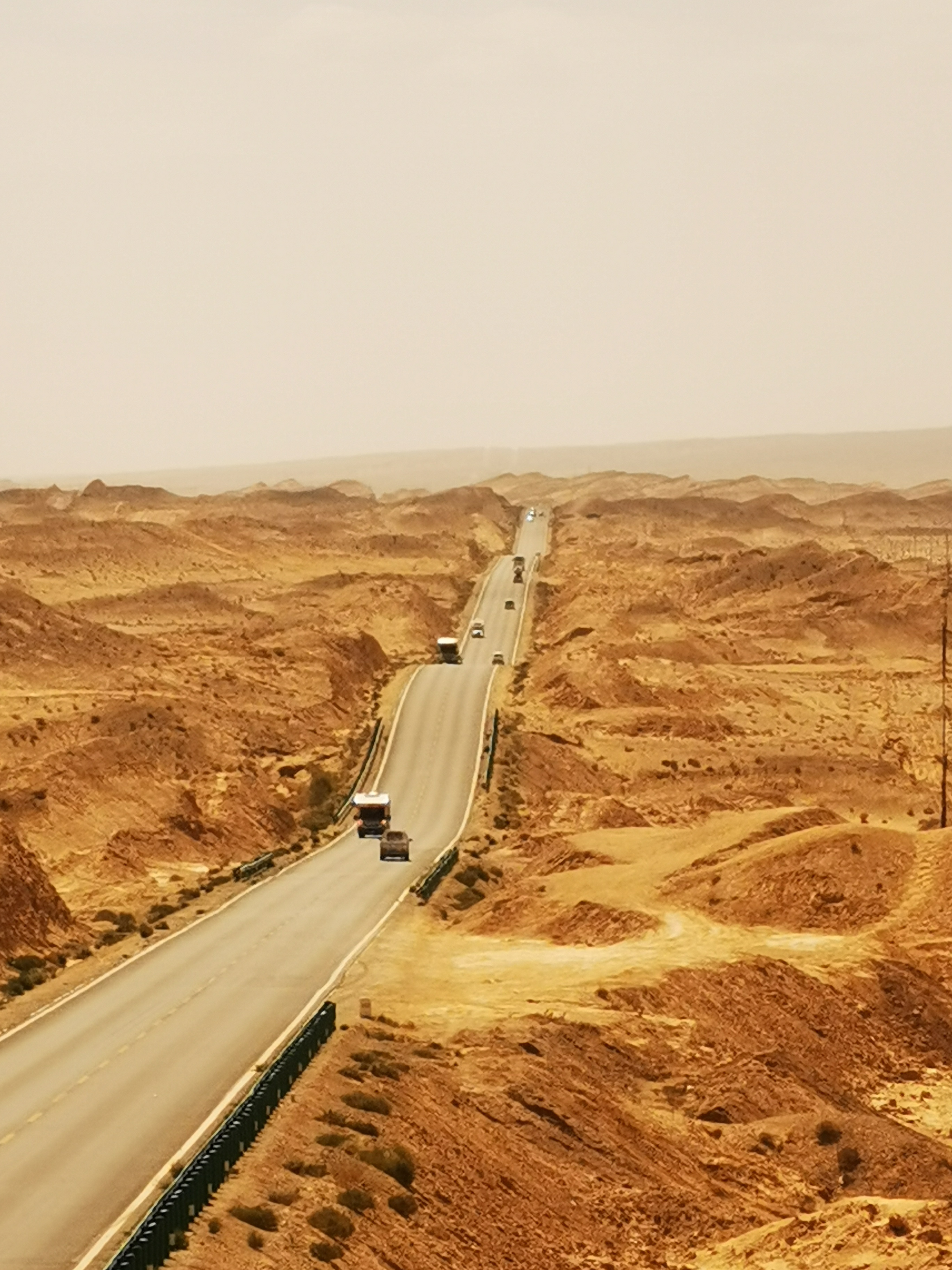 自驾青海沙漠旅游路线攻略,青海七彩丹霞自驾游攻略