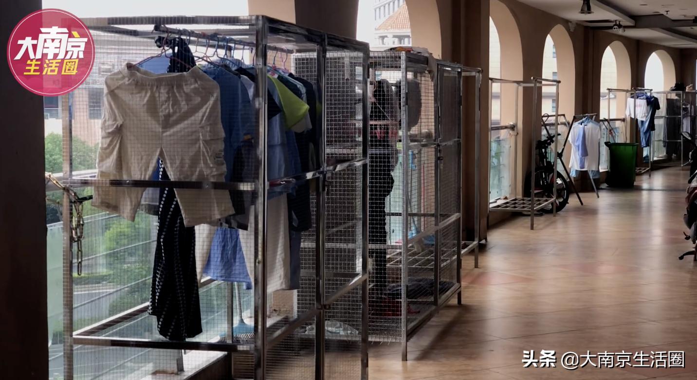 南京南站附近商场购物中心,南京南站旁边的商场