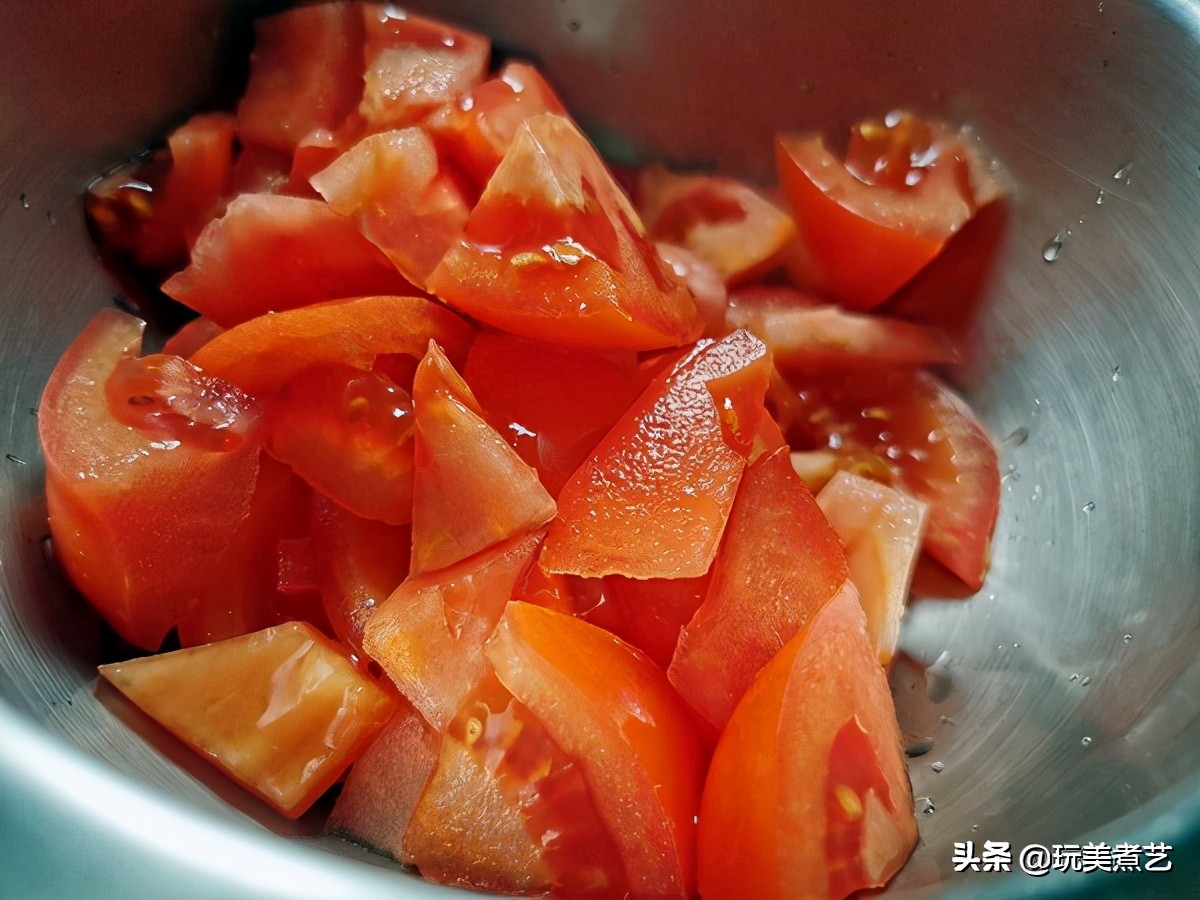 番茄虾仁面疙瘩,西红柿虾仁疙瘩汤全家都爱喝