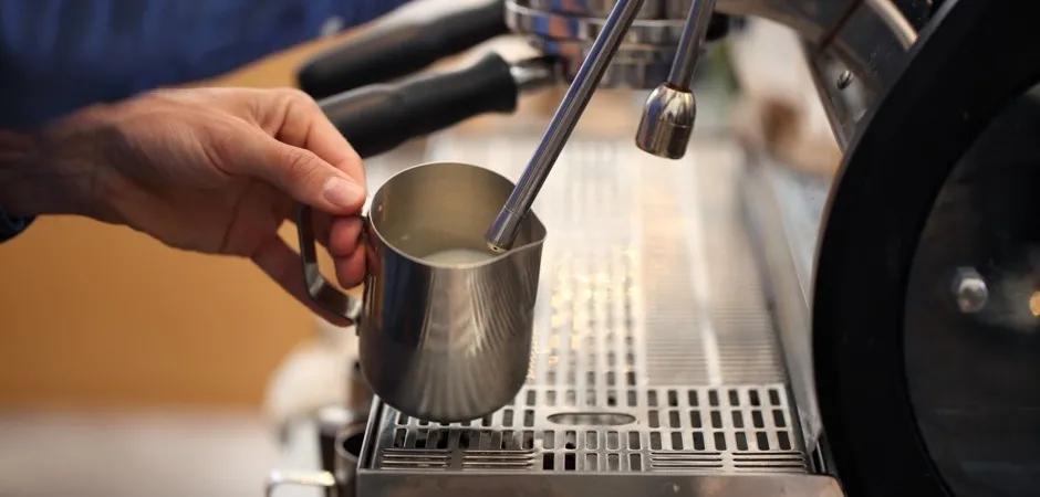 馥芮白和拿铁卡布奇诺的区别,拿铁和馥芮白区别