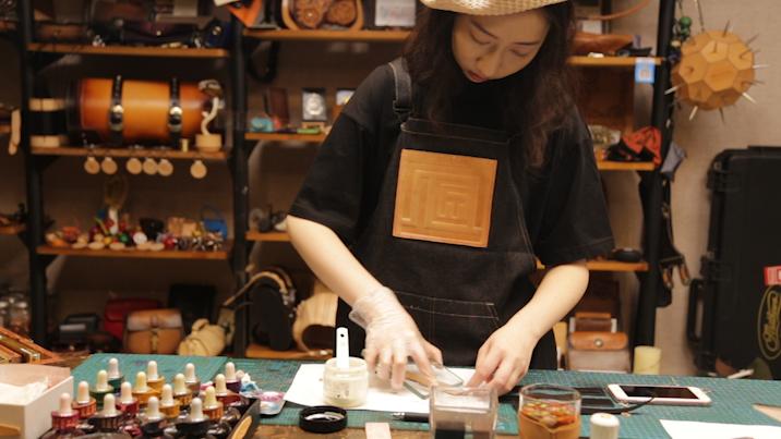 皮具褪色怎么处理,皮具磨损的修补方法