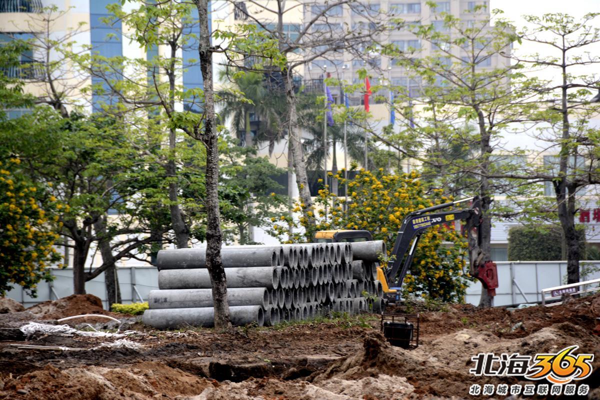 档次提升!北海新“潮”雕初见规模,台阶向海延伸呈现波浪形