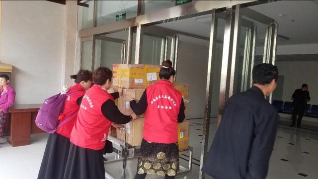 汝星火志愿者助力2019汇品万货“养老助残”大型公益捐赠活动